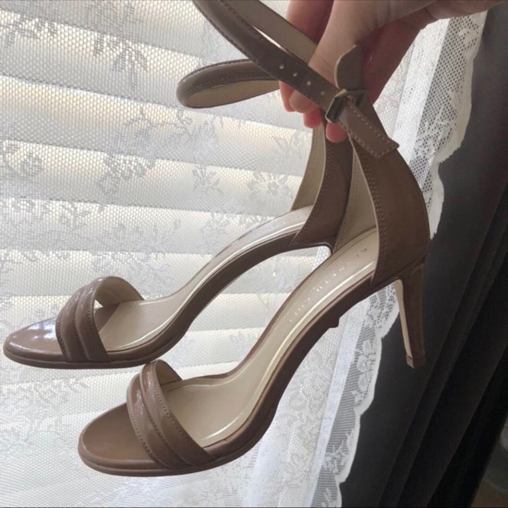kenneth cole nude patent leather kitten heels